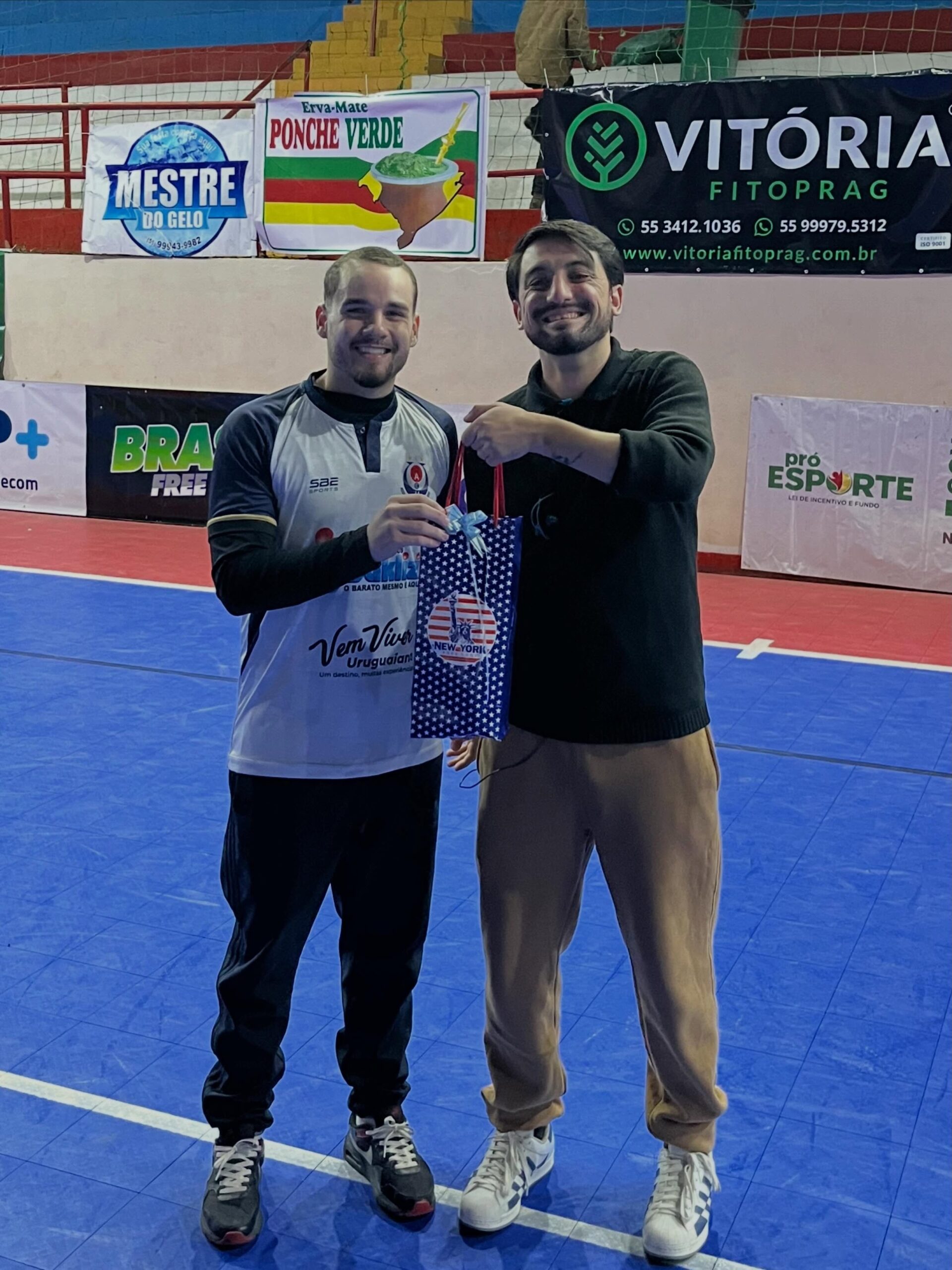 Post: PRÊMIO PRO MELHOR EM QUADRA 🇳🇱

 O @vini…